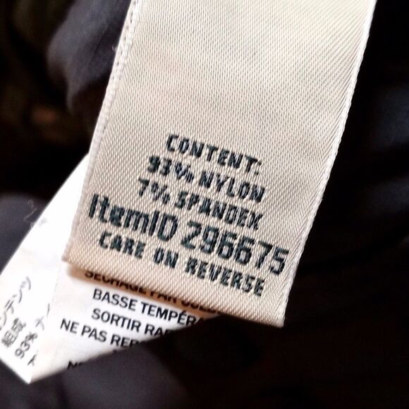 LL Bean Women's Convertible Nylon Cargo Pants Zip Off Shorts Size 2 (Fits 28x30) - Picture 6 of 9